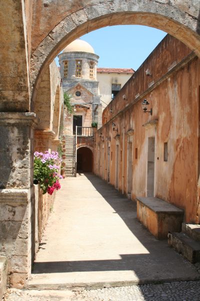 kreta_akrotiri_moni_agia_triada_09.jpg, 71kB