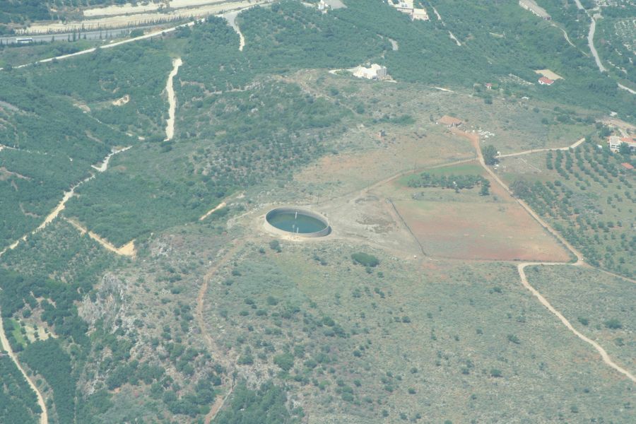 kreta_rundflug_10_wasserspeicher_bei_gerani.jpg, 122kB