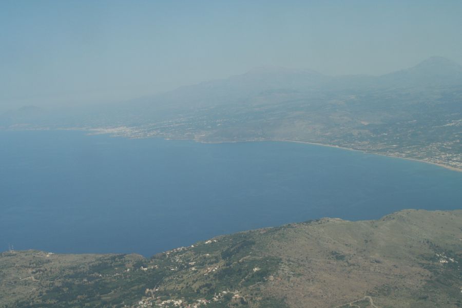 kreta_rundflug_47_bucht_von_souda.jpg, 51kB