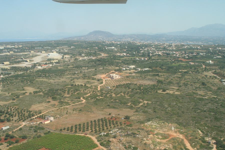 kreta_rundflug_52_akrotiri_landwirtschaft.jpg, 112kB