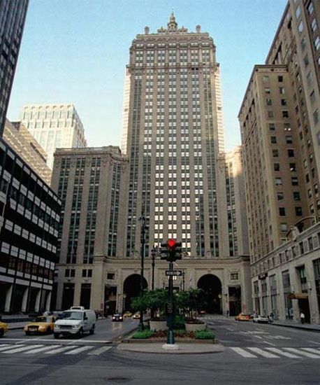 new-york_helmsley_01.jpg, 56kB