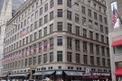 new-york_einkaufen_03_saks-5te-avenue_01_klein.jpg, 14kB