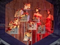 new-york_einkaufen_03_saks-5te-avenue_06_schaufenster_01_klein.jpg, 22kB