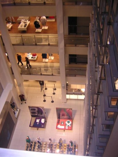 new-york_einkaufen_05_niketown_01.jpg, 102kB